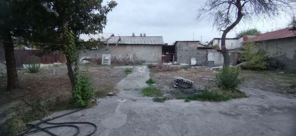 Азербайджанский центр 12соток фасад 20 м