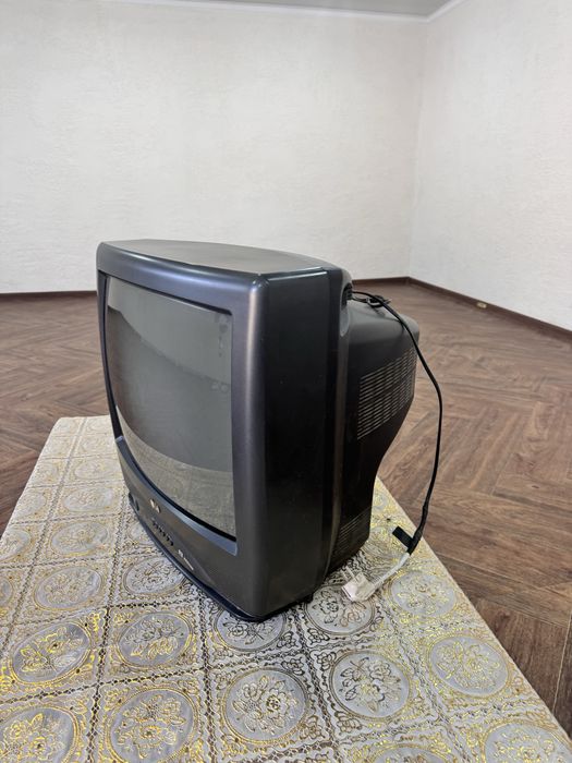Продам телевизор