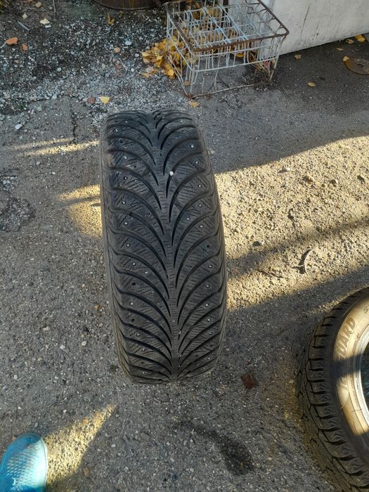 Продам зимние шипованые колеса