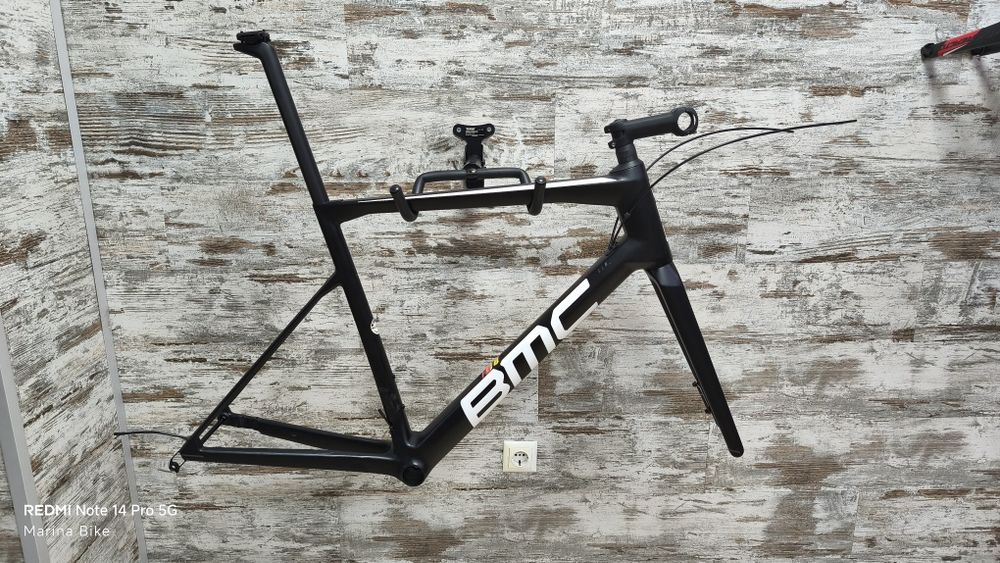 НОВИ карбонови шосейни рамки BMC Teammachine SLR Disc | 58