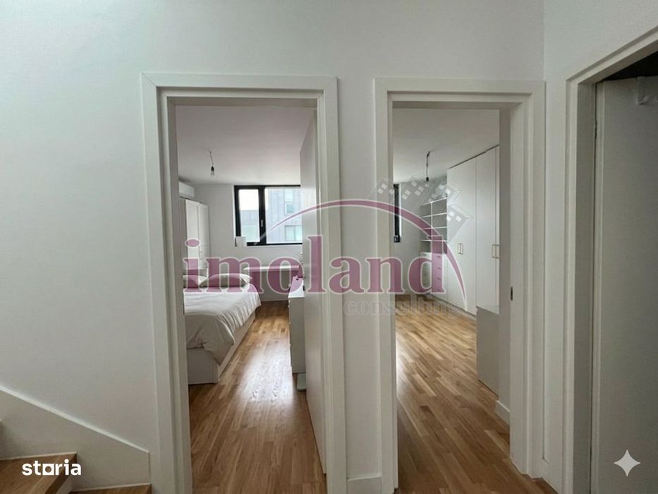 Vanzare - Townhouse 6 camere - mobilat + 2 locuri parcare Avalon Estat