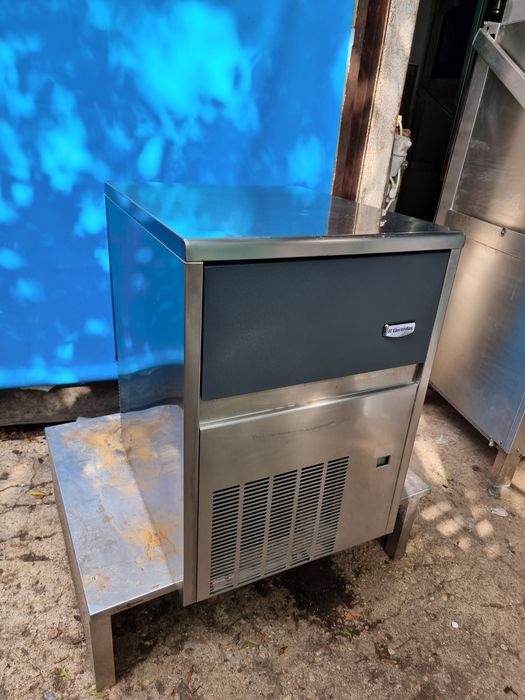 Ледогенератор Brema 40kg/24h