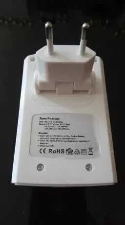 Зарядно за презареждащи батерии,зареждачка,НОВО,1.5V,АА,ААА,9V,зарядно