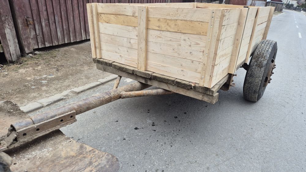 Remorcă  Tractor  Roti Mari