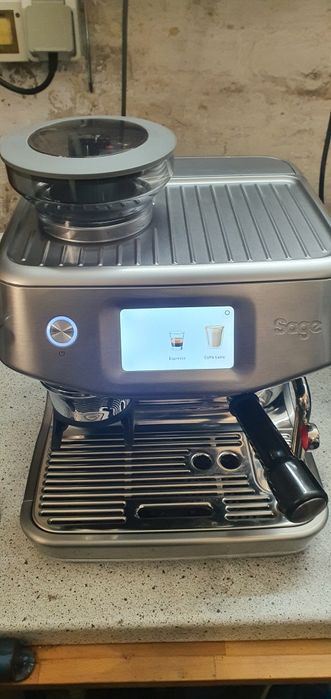 SAGE Barista Touch impress SES881BSS работи перфектно цена 530 €