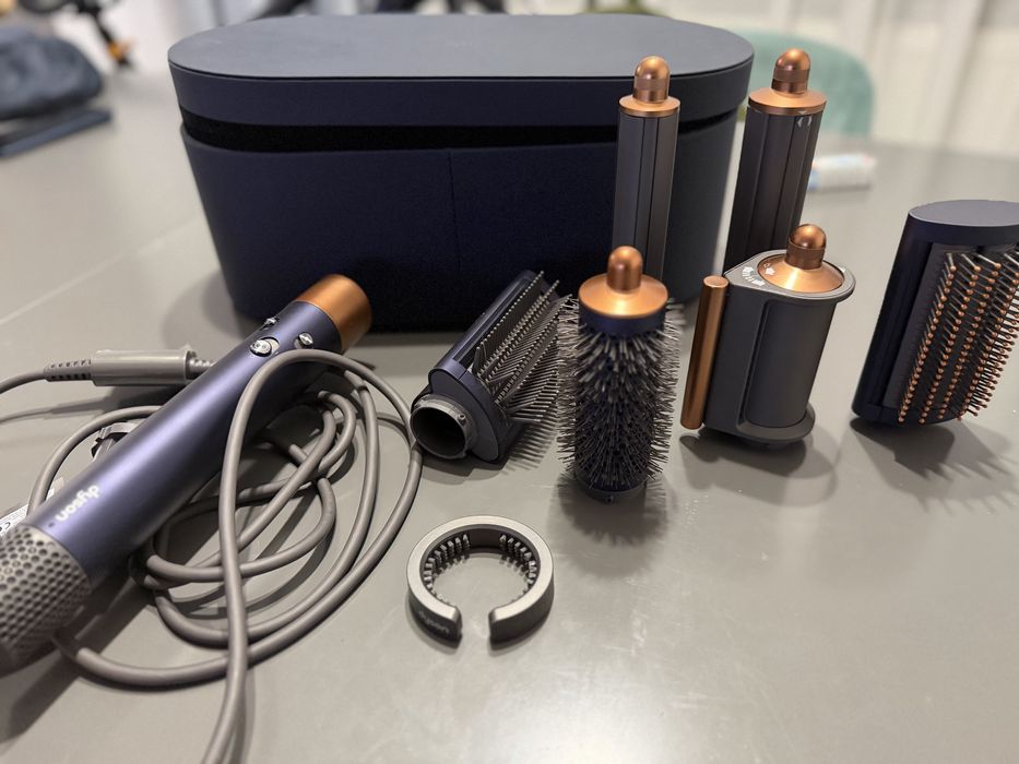 Ondulator multistyler Dyson HS05 Airwrap Long ca nou!