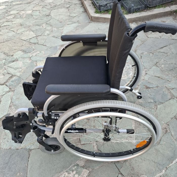 Инвалидная коляска