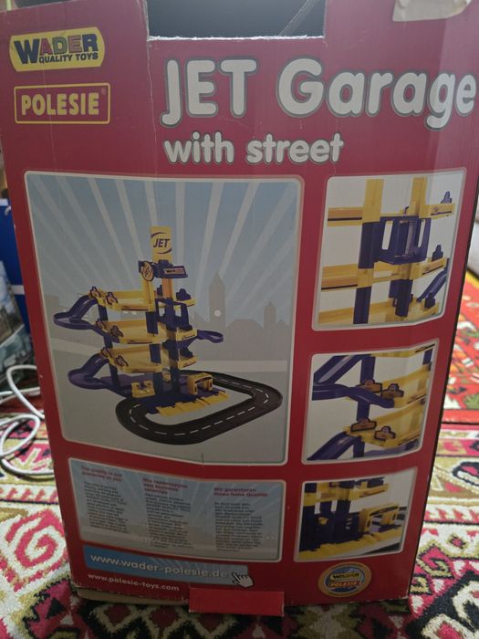 Конструктор. Стоянка машин