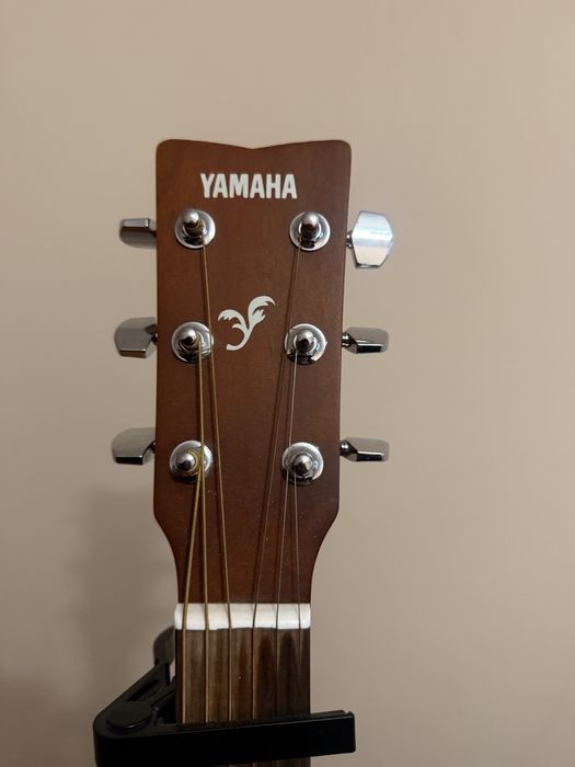 Аккустическая гитара Yamaha F-310