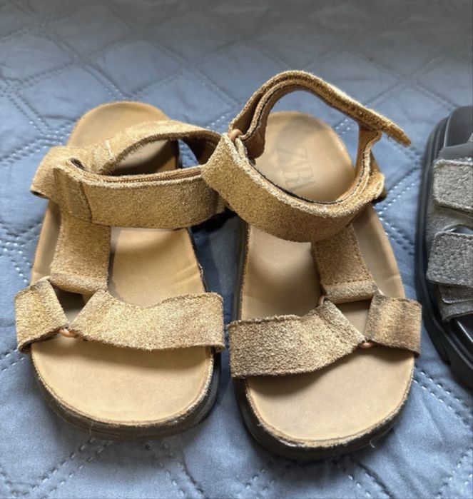 Lot sandale mărimea 25