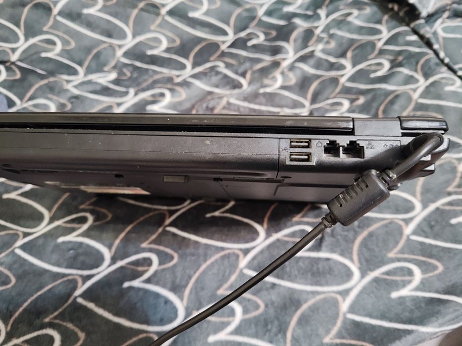 Продам ноутбук Самсунг