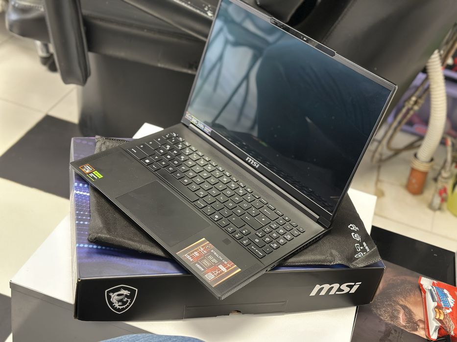 Лаптоп MSI Stealth A16 A3XWHG