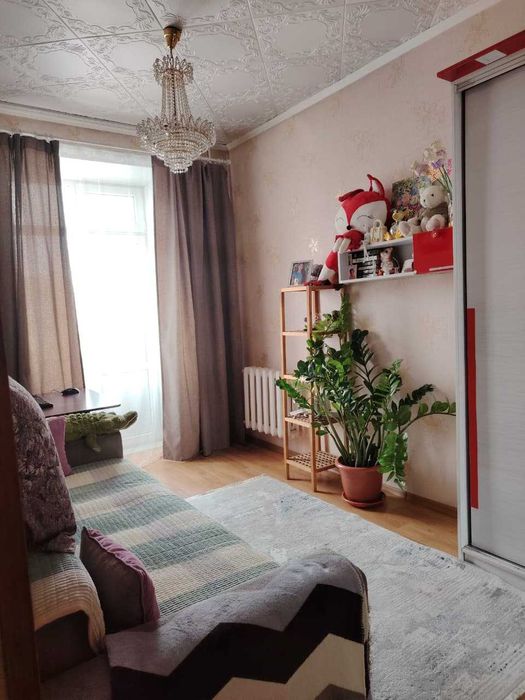 Продам 2-х квартиру кирпич 4/5эт, 60 кв.ул.Казахстан д.118