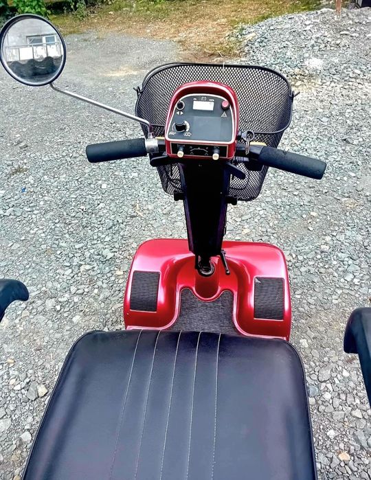 Carut scuter electric pentru persoane cu dizabilități sau handicap 10 km/h