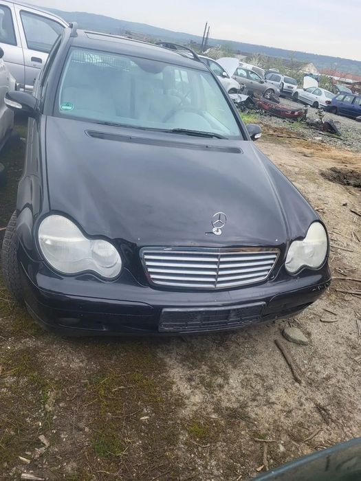 Vindem piese pentru Mercedes-Benz C180 Kompressor 2004 1,8 benzina 271.946