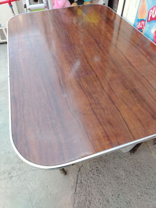 Фасфут ун тайёр стол стул холодильник ва барча аппаратлар сотилади