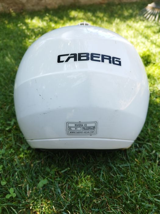 Vând căști moto ( Woodex; B-Square;Caberg). Enduro sau pentru scutere