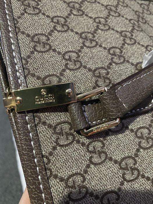 Geanta Guess Made in Italy