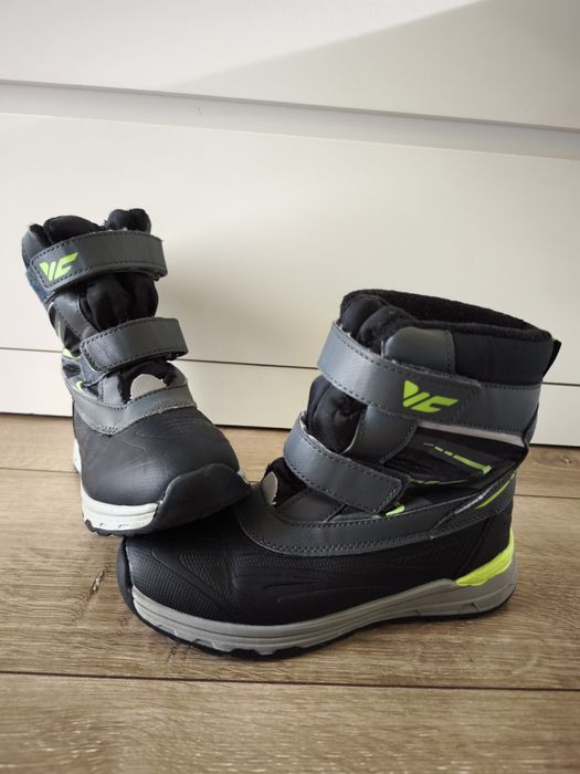 Детски апрески/зимни боти