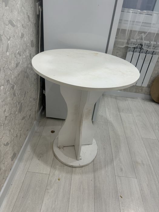 Стол сатылады 8000