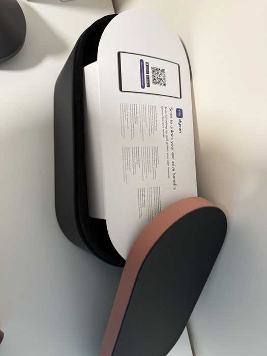 Dyson airwrap HS05 ( с гаранция )