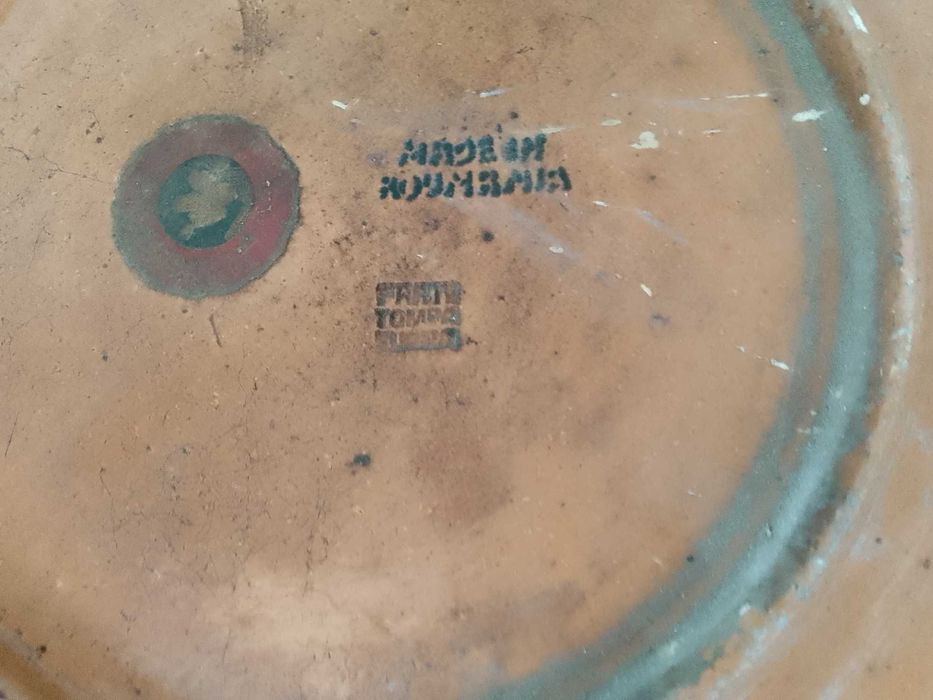 Obiect decorativ artizanal din ceramica