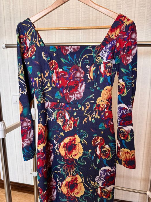 Платье-футляр из денима