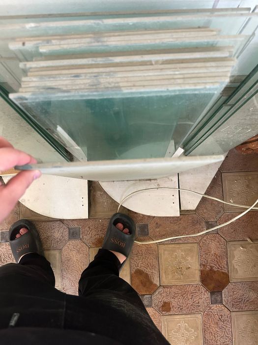 Стекло для полок калёное стекло