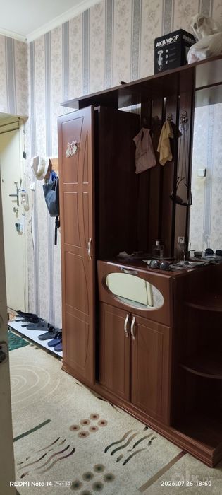 ТТЗ  Хумаюн Мирзо Улугбек район продается квартира 2/5/5