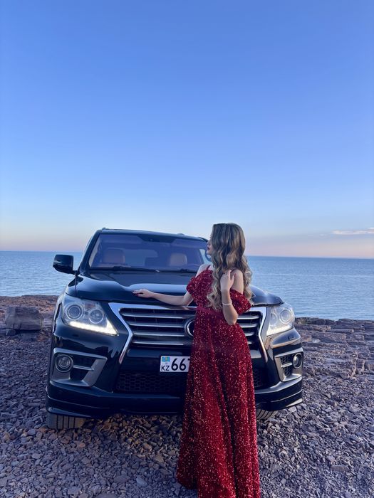 Продается платье