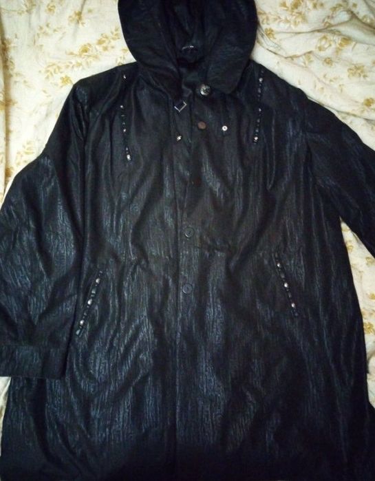 Две куртки за 5000.