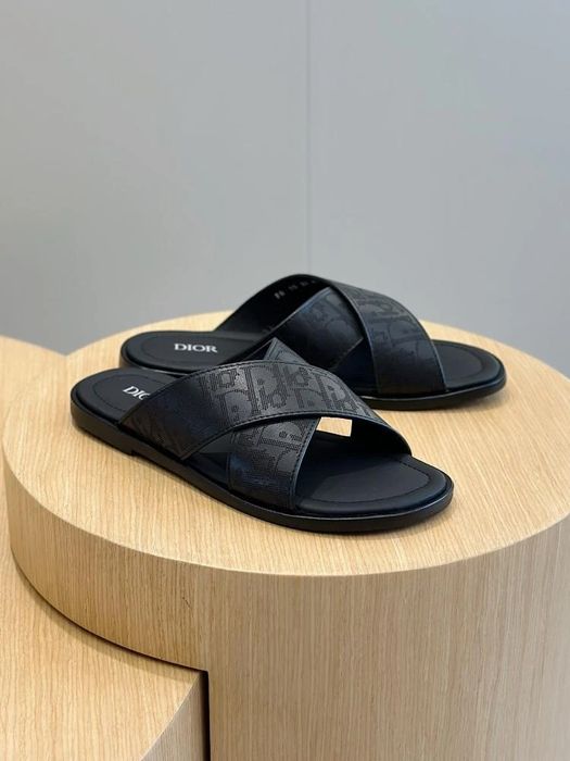 CD Slide Oblique Black