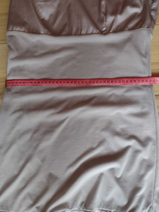 Сатенена рокля на НМ