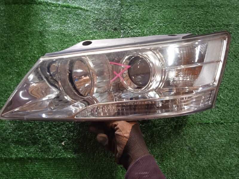 Фара передняя Hyundai Sonata NF