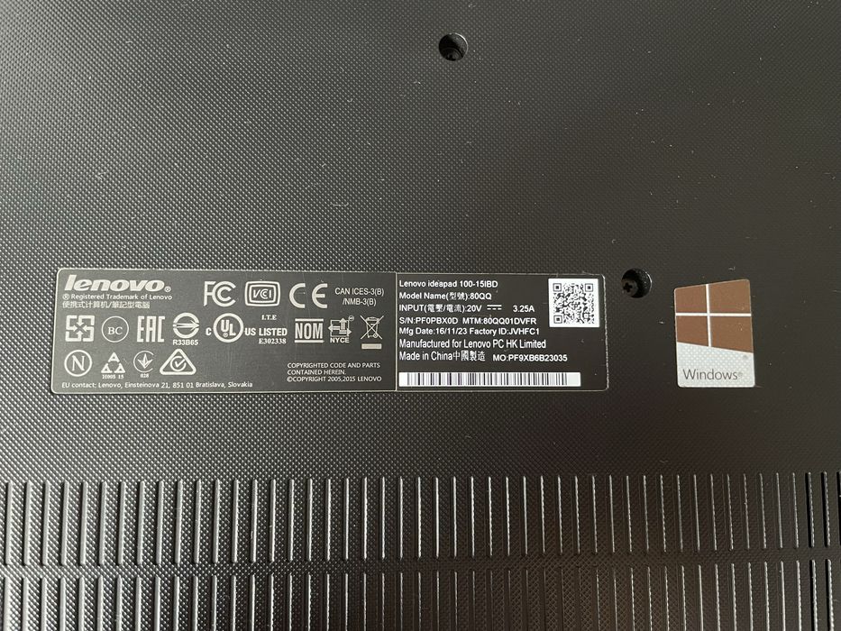 Лаптоп Lenovo 100-15IBD