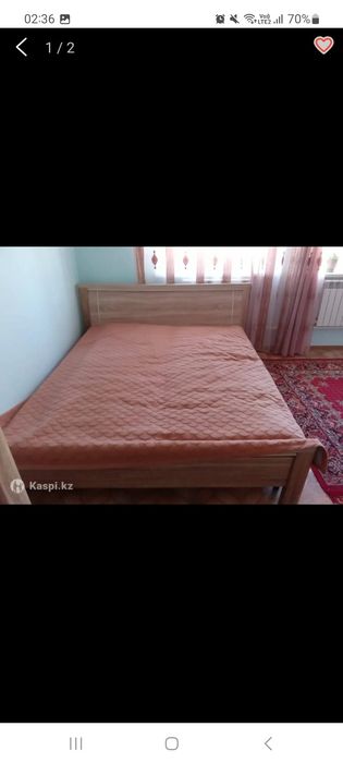 Двуспальняя кровать