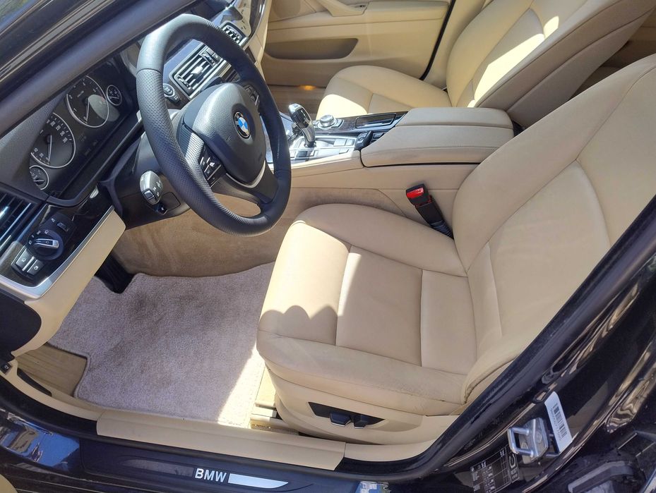 Bmw 520D 184cp  2012 Soft close Automat Piele Senori parcare