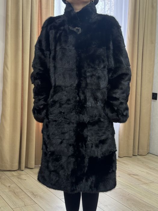 Продам норковую шубу