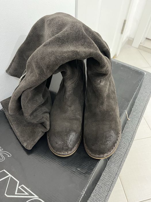 Кафяви велурени ботуши Daris