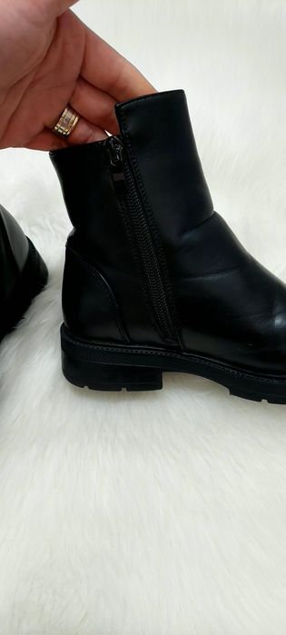 Ghetuțe fetița 32(20 cm interior)