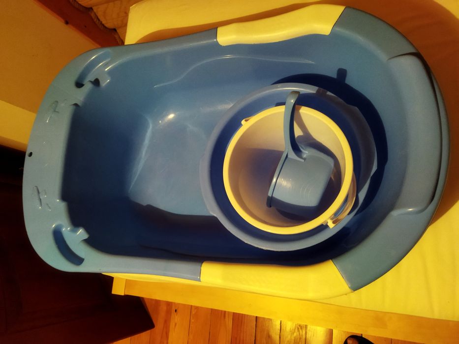 Детская ванночка с подставкой