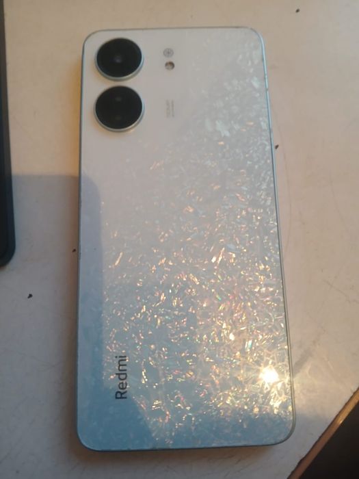 Продам Xiaomi redmi 13C 8/256