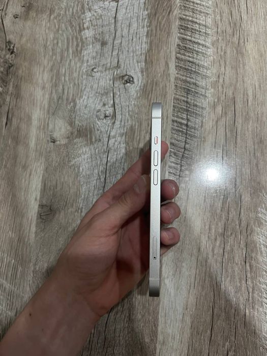 Продам 13 iPhone