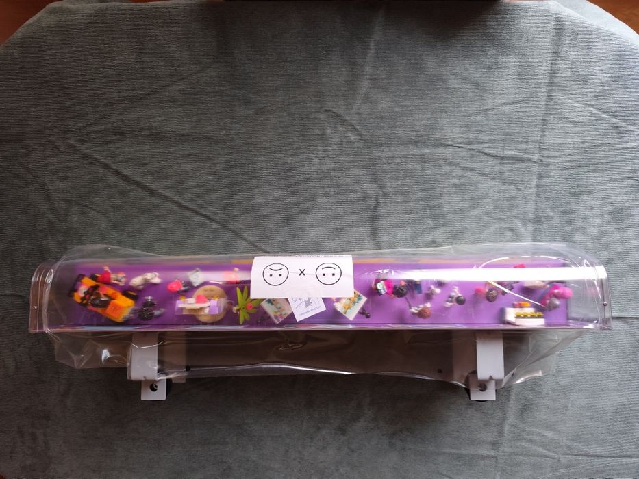 Продавам лего ...