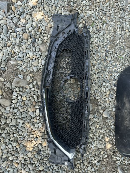 Grilă radiator mazda cx5.