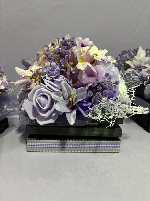 Специални кашпи за 8 март в нежно лилаво