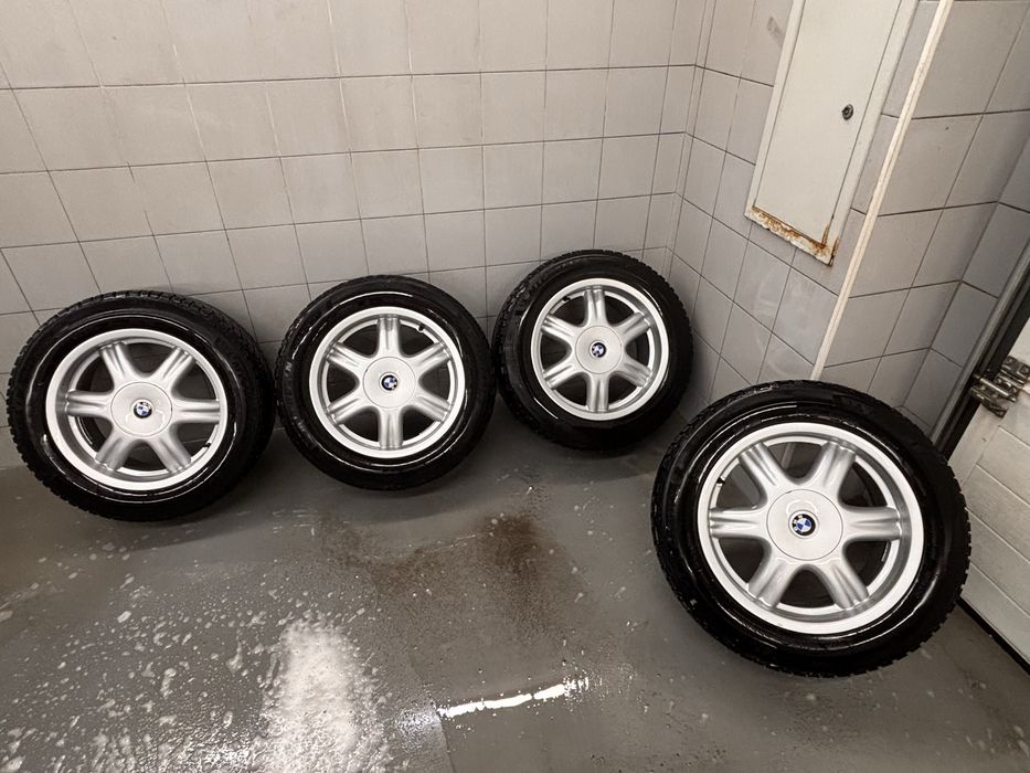 Продам диски с резиной на бмв
