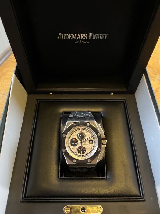 Audemars Piguet Royal Oak Offshore 26400S0.00.A002CA.01    PRET FIX-NU RASPUND LA MESAJE