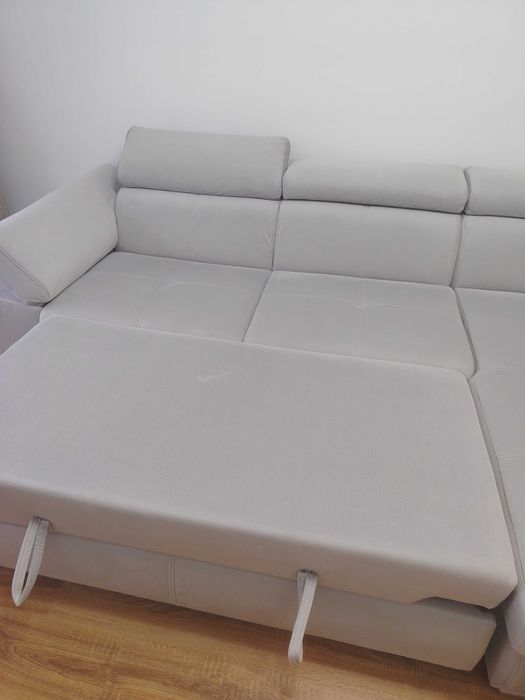 P. F. Vând coltar pat