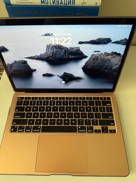 Продам macbook air m1
